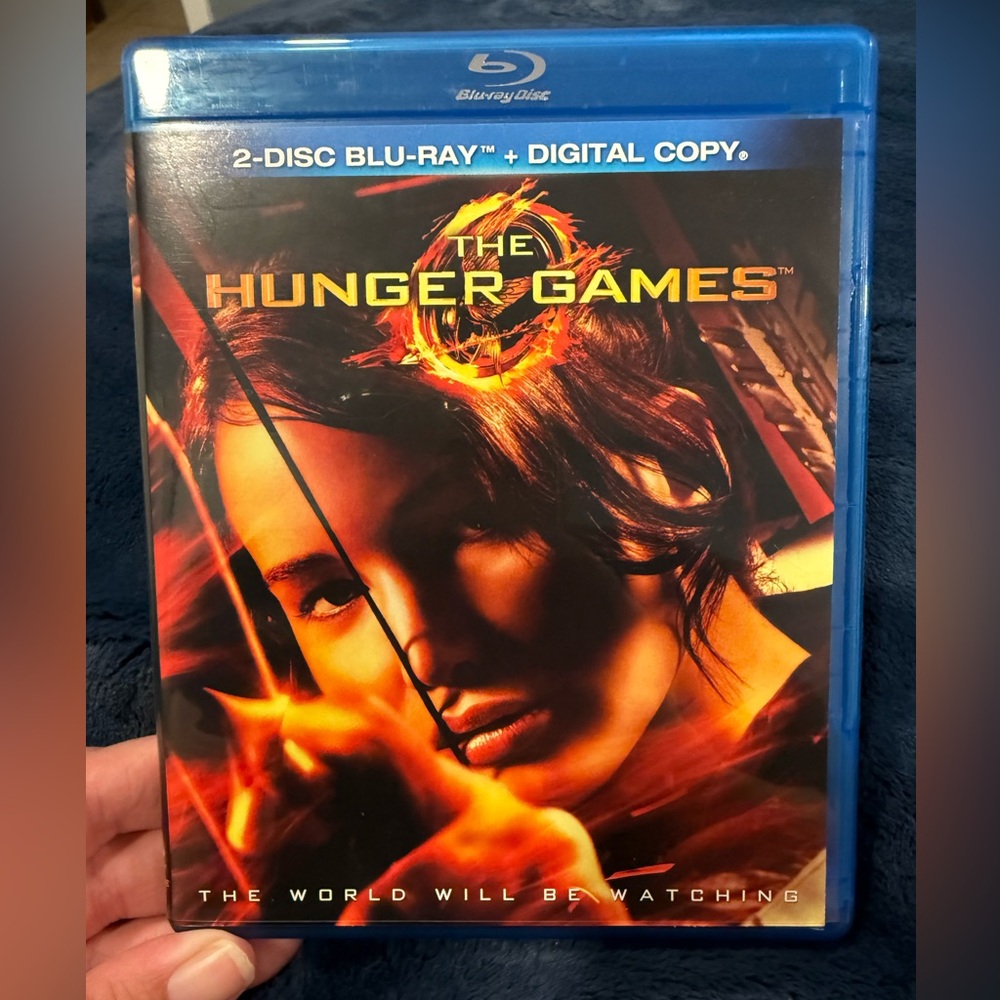 The Hunger Games 2 Disc Blu-ray